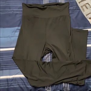 Cutout Crisscross Wind Wand Waist Solid Leggings